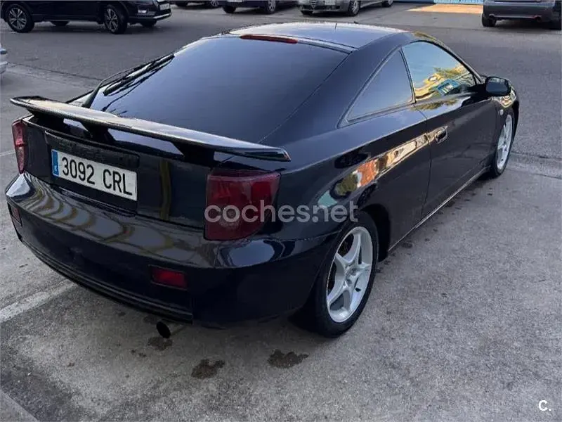 Usado Toyota Celica 143 CV (105 kW) 2004 Negro Coupe