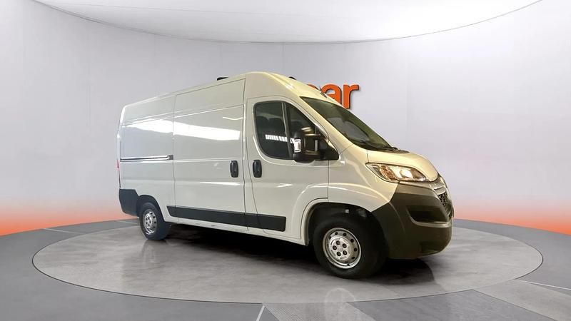 Usado Citroën Jumper 140 CV (102 kW) 2024 Blanco Monovolumen