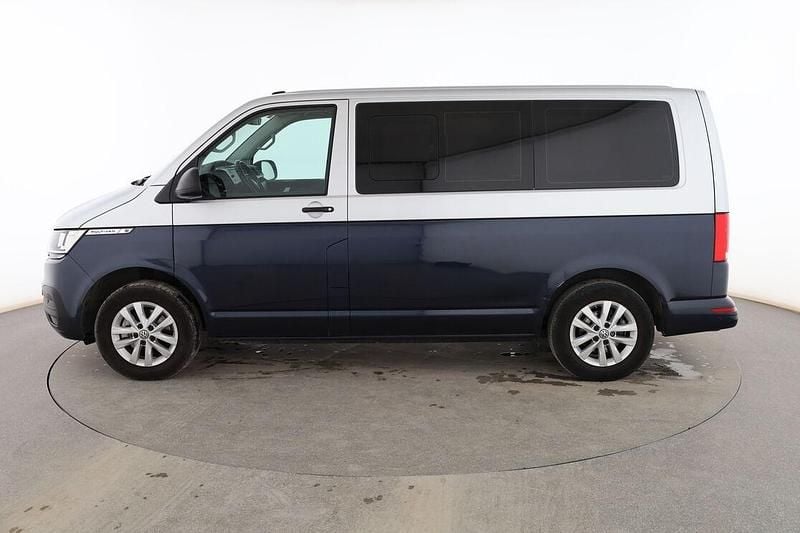Usado VW Multivan Trendline 150 CV (110 kW) 2021 Azul Van