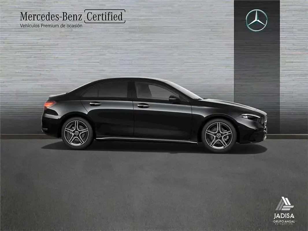 Usado Mercedes A180 136 CV (100 kW) 2025 Berlina
