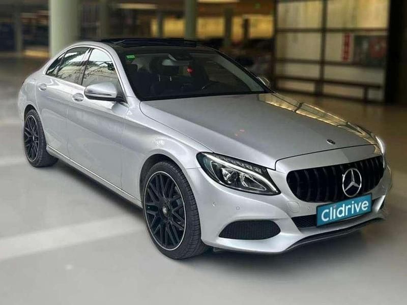 Usado Mercedes C220 170 HP (125 kW) 2018 Cinzento Sedan