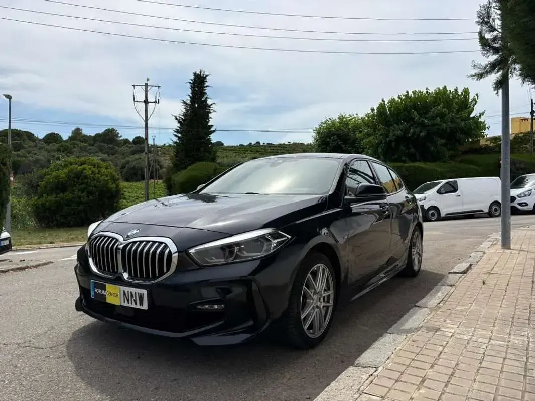 Usado BMW 120 Sport Line 178 CV (130 kW) 2022 Negro Utilitario
