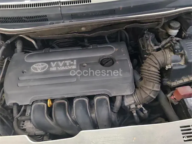Usado Toyota Corolla Verso Sol 129 CV (94 kW) 2007 Blanco Monovolumen