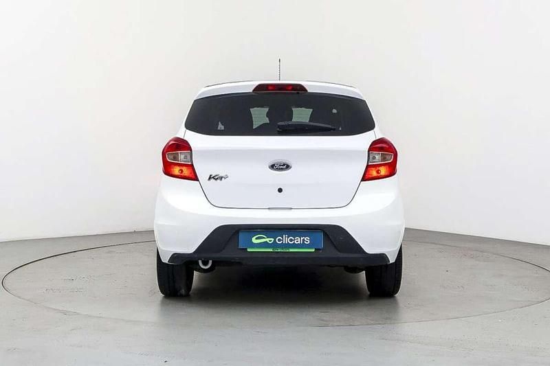 Usado Ford Ka Plus Ultimate 86 CV (63 kW) 2018 Blanco Utilitario