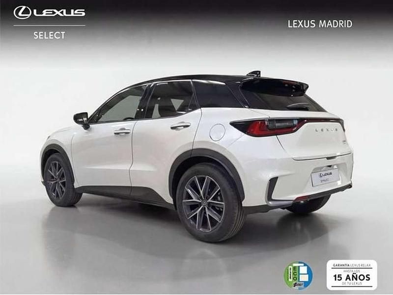 Usado Lexus LBX 136 CV (100 kW) 2024 Blanco SUV