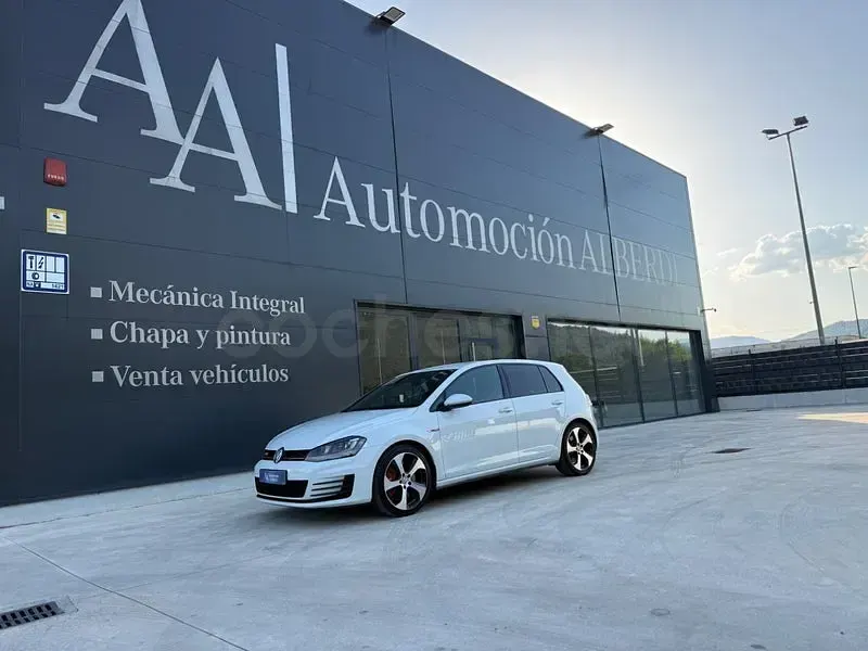 Usado VW Golf VII GTI 230 CV (169 kW) 2015 Blanco Berlina