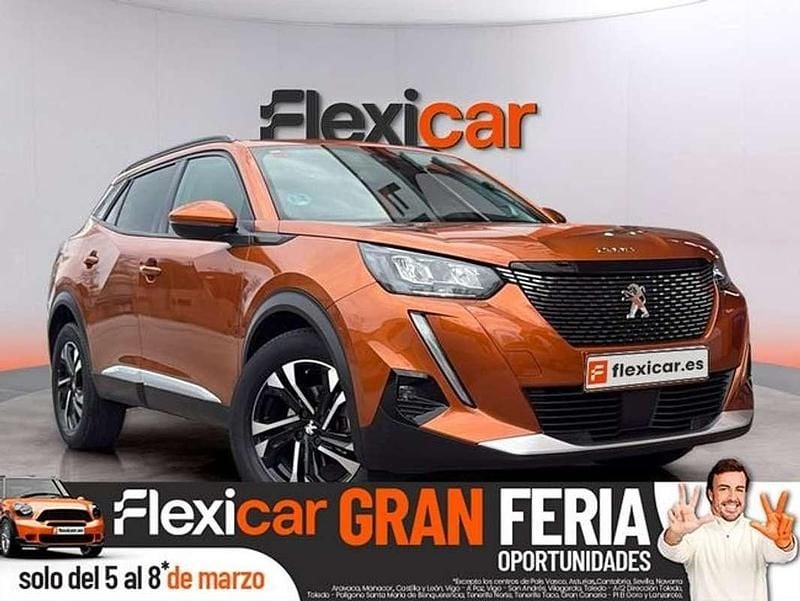 Usado Peugeot 2008 Allure 131 CV (96 kW) 2021 Naranja SUV
