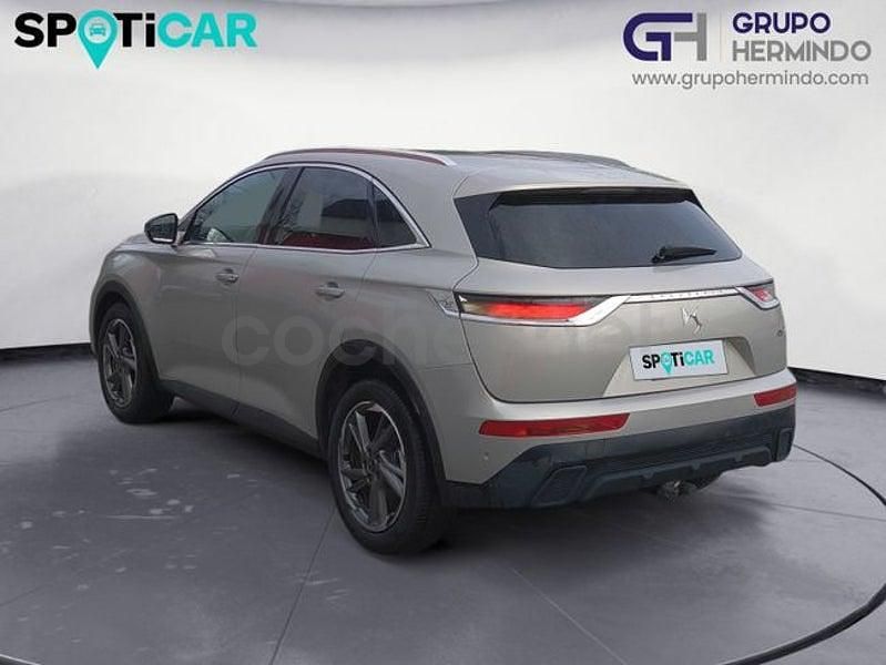 Usado DS Automobiles DS7 Crossback So Chic 130 CV (95 kW) 2021 Gris / plata SUV