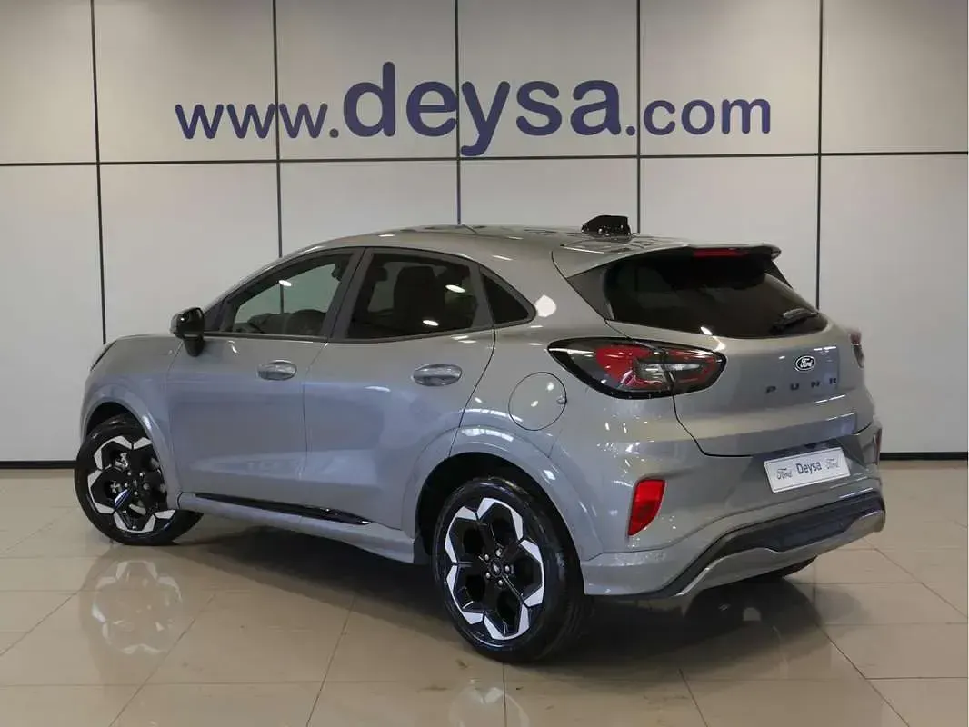 Usado Ford Puma ST-Line X 125 CV (91 kW) 2026 Plateado SUV