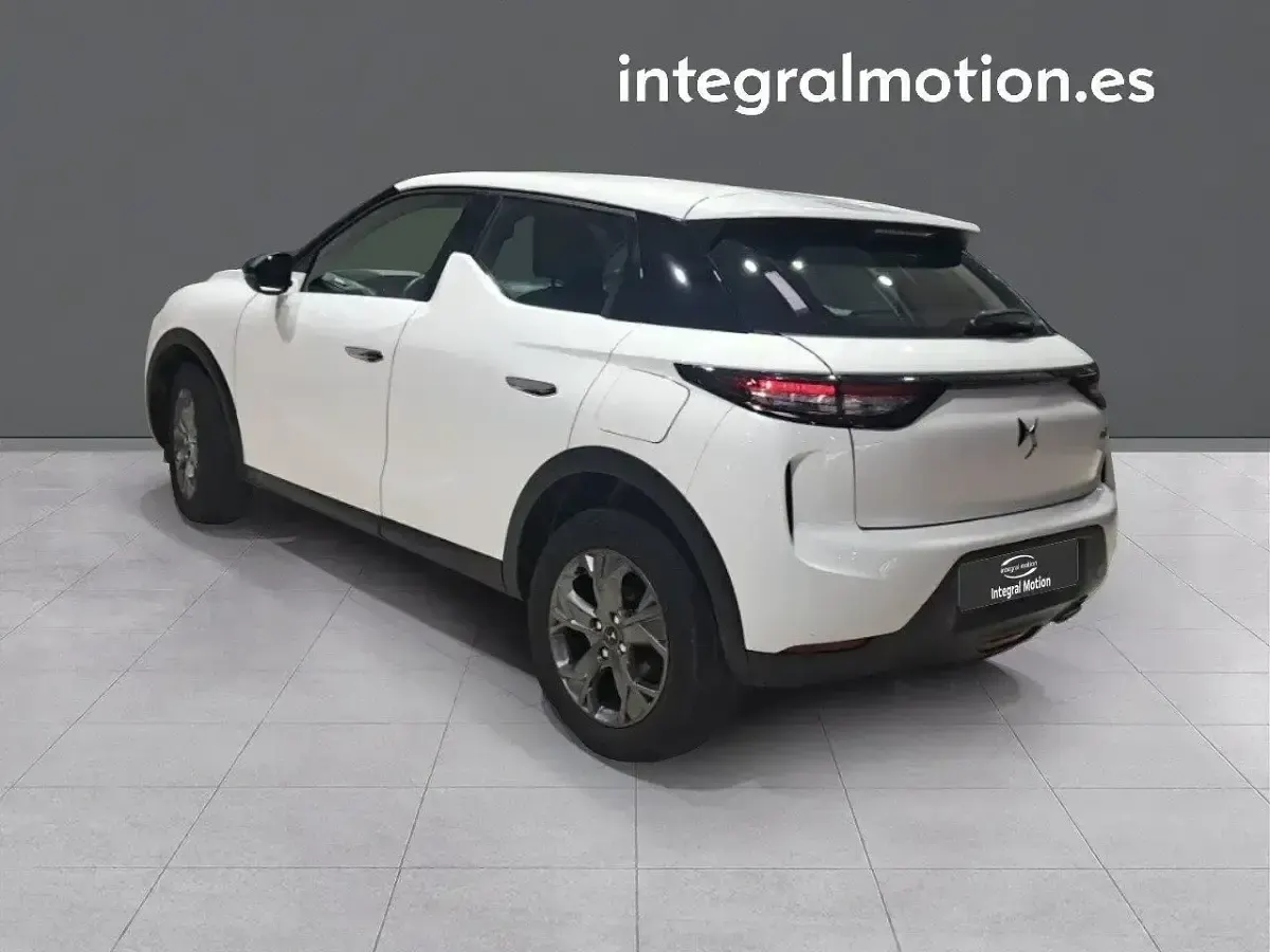 Usado DS Automobiles DS3 Crossback So Chic 110 CV (80 kW) 2021 Blanco SUV
