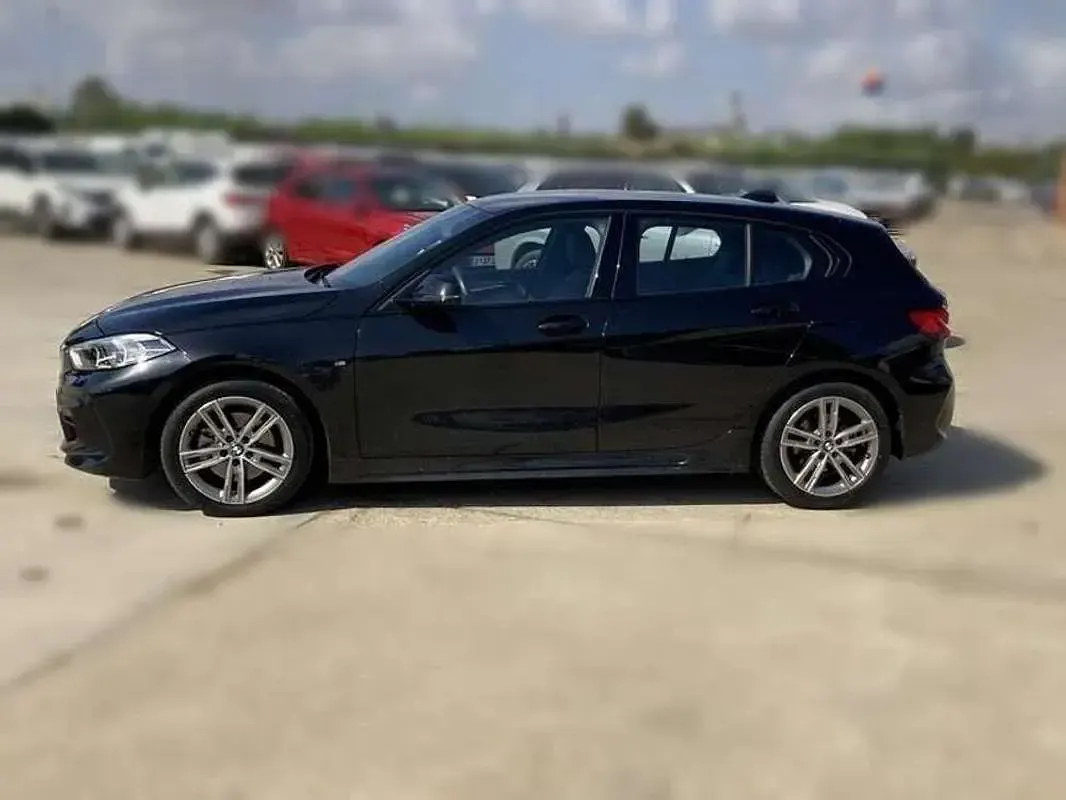 Usado BMW 118 Performance 150 CV (110 kW) 2022 Negro Berlina