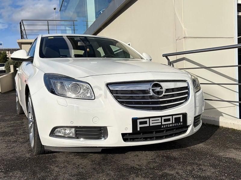 Usado Opel Insignia Cosmo 180 CV (132 kW) 2010 Blanco Berlina
