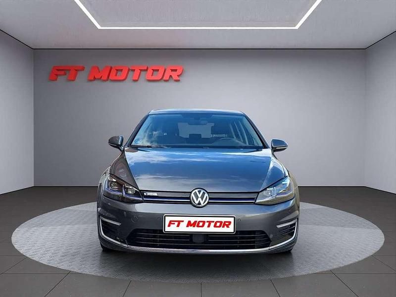 Usado VW e-Golf 100 kW (136 CV) 2020 Gris Utilitario