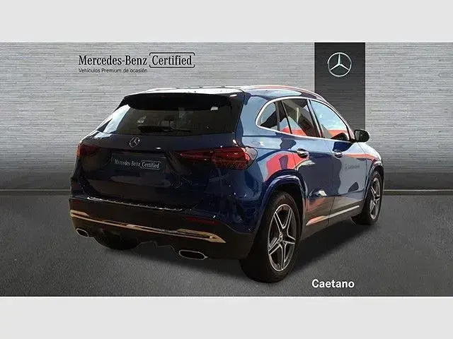 Usado Mercedes GLA200 150 CV (110 kW) 2025 Azul espectra SUV
