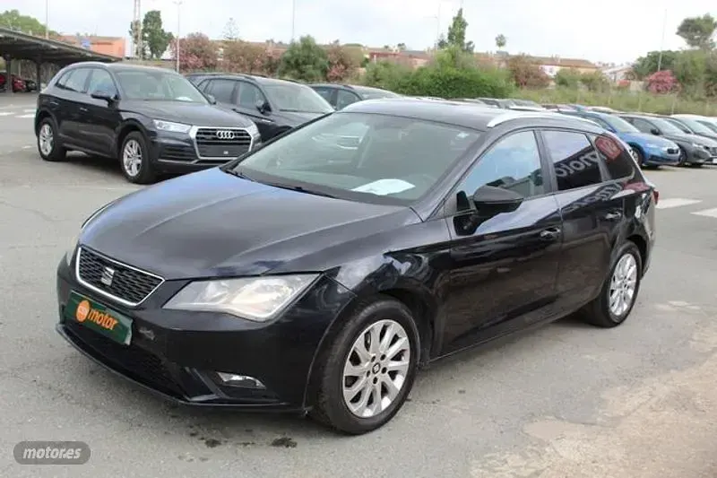 Usado Seat Leon ST Reference 104 CV (76 kW) 2014 Negro Familiar