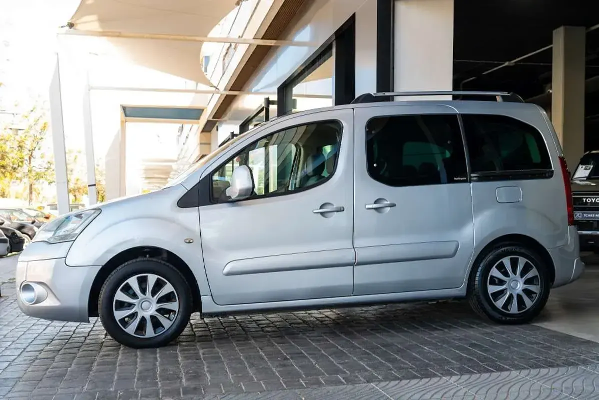Usado Citroën Berlingo XTR 109 CV (80 kW) 2008 Gris Monovolumen
