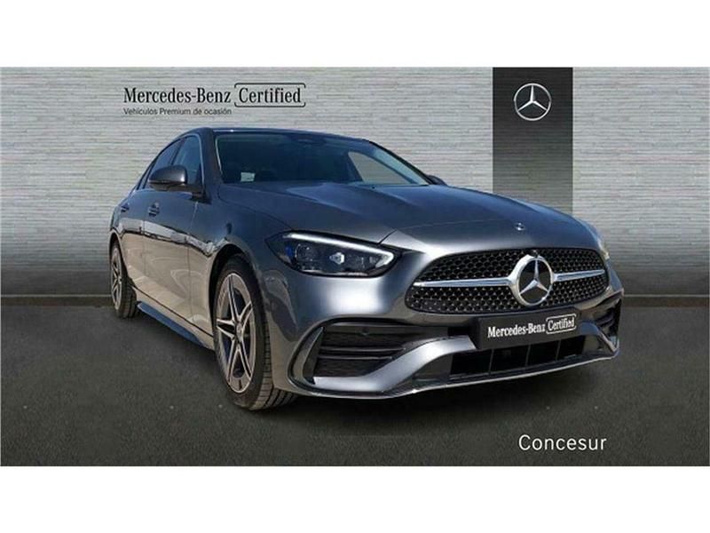 Usado Mercedes C220 AMG line 200 CV (147 kW) 2022 Gris selenita Berlina