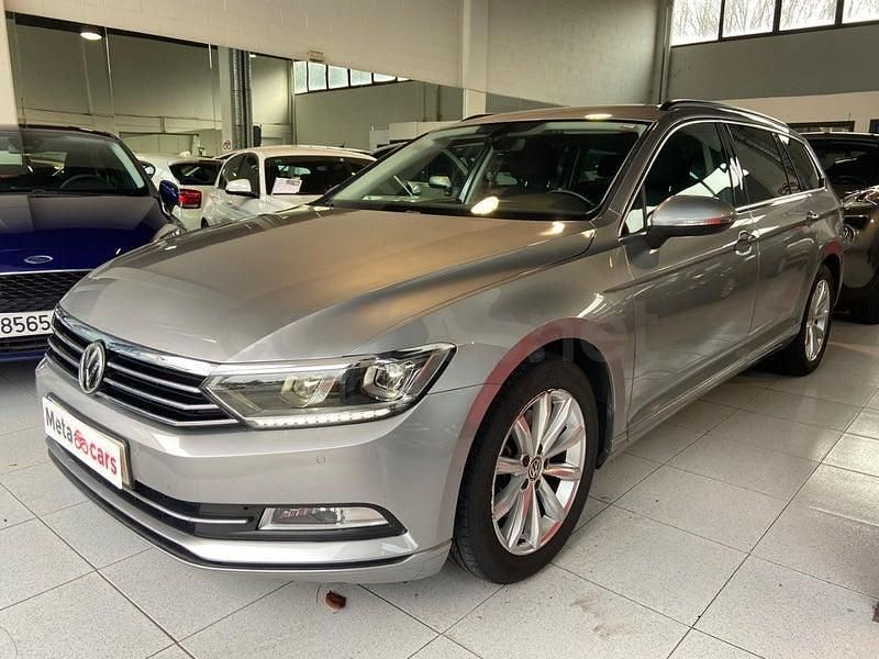 Usado VW Passat Executive 150 CV (110 kW) 2019 Gris Familiar