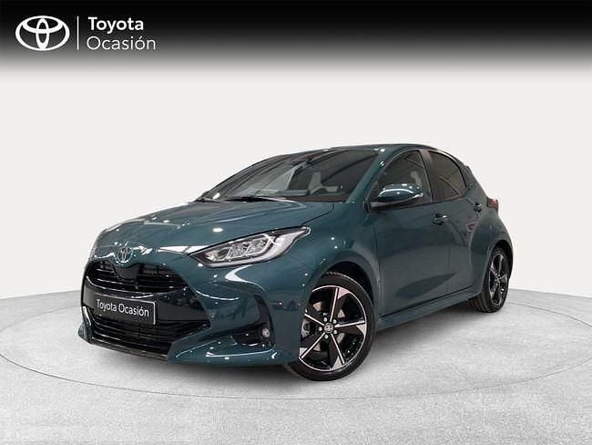 Usado Toyota Yaris Hybrid Style 116 CV (85 kW) 2025 Verde Berlina