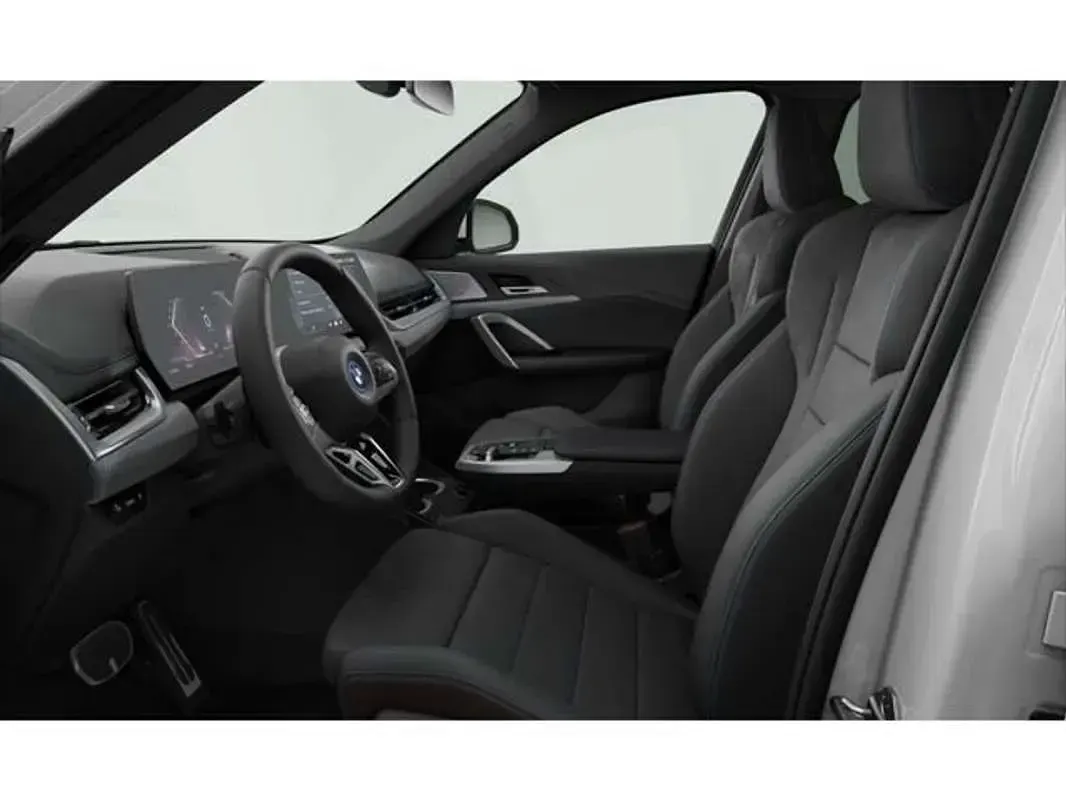 Usado BMW iX1 230 kW (313 CV) 2024 Blanco SUV