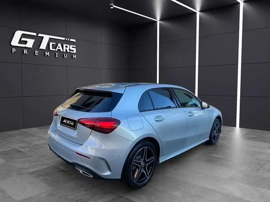 Usado Mercedes A250 AMG 218 CV (160 kW) 2024 Plateado Berlina