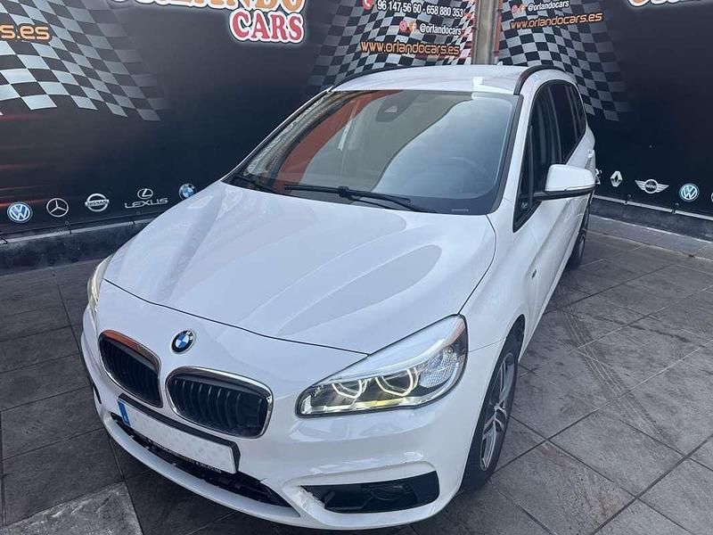 Usado BMW 218 Gran Tourer Sport Line 150 CV (110 kW) 2017 Blanco Monovolumen
