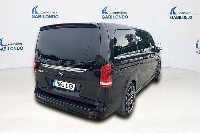 Usado Mercedes V300 Avantgarde 239 CV (175 kW) 2021 Negro Monovolumen