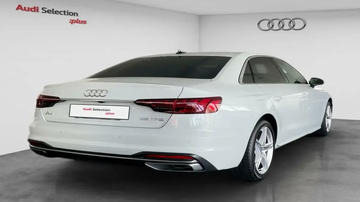 Usado Audi A4 Advanced Plus 150 CV (110 kW) 2023 Blanco Berlina