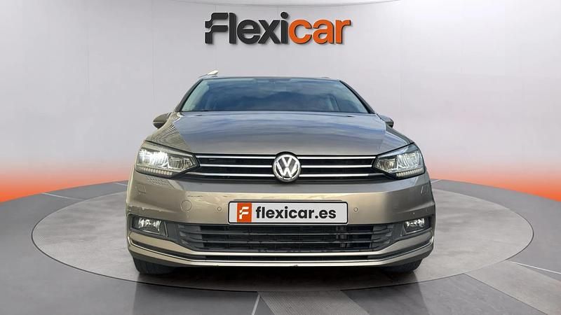 Usado VW Touran Advance 150 CV (110 kW) 2017 Marrón Monovolumen