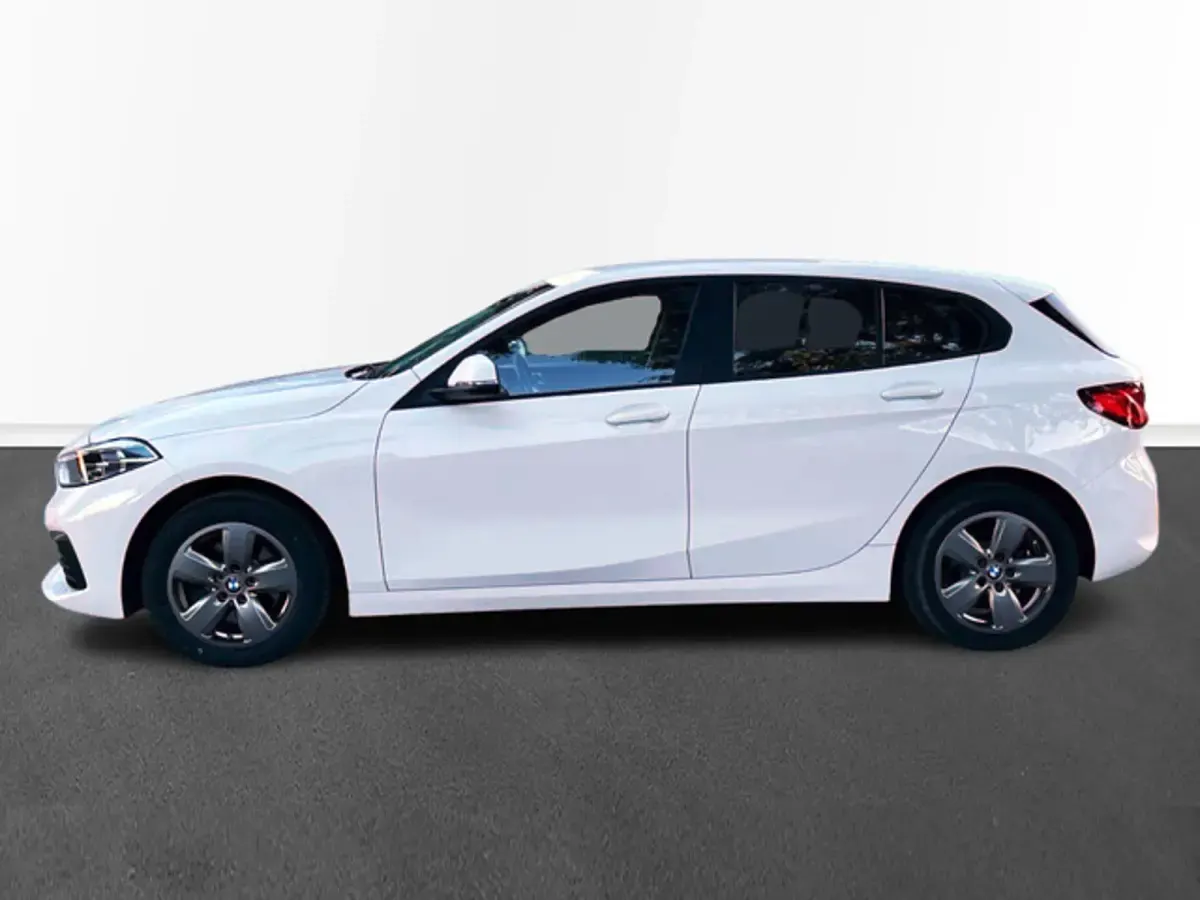 Usado BMW 116 116 CV (85 kW) 2023 Blanco Utilitario