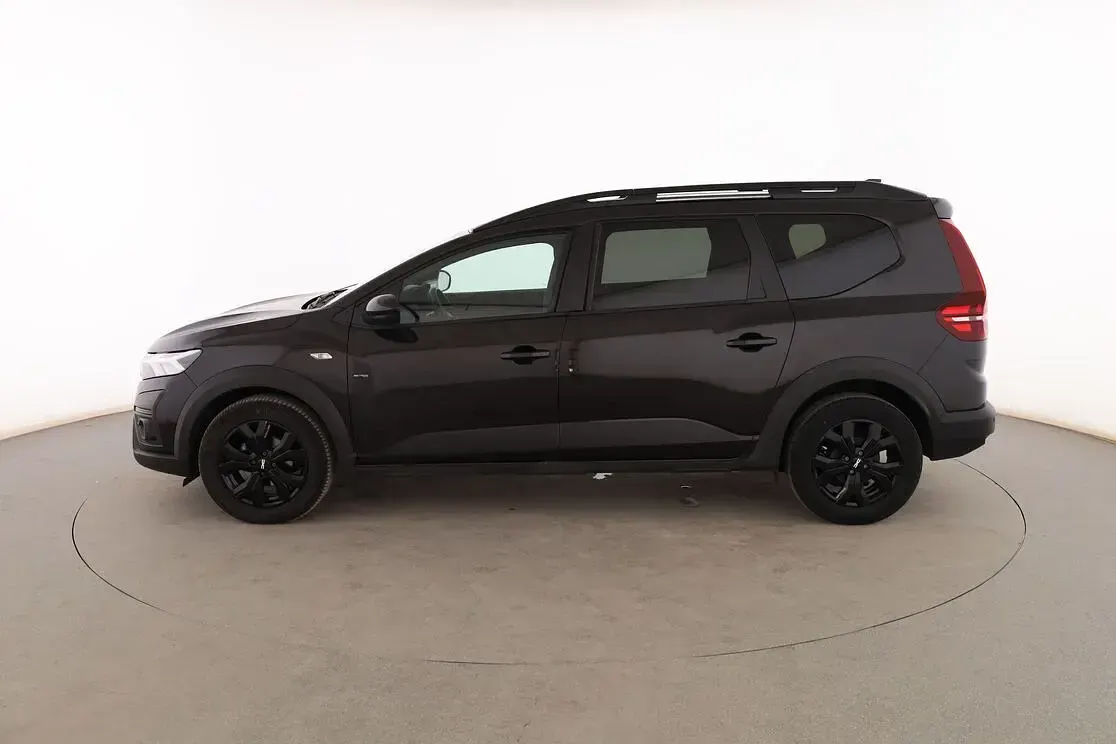 Usado Dacia Jogger Extreme 110 CV (80 kW) 2023 Negro Monovolumen