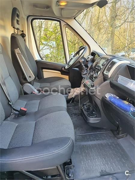 Usado Fiat Ducato 127 CV (93 kW) 2006 Gris / plata Van