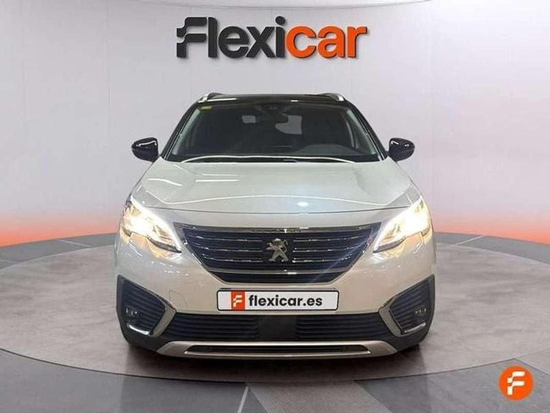 Usado Peugeot 5008 Allure 131 CV (96 kW) 2018 Blanco SUV