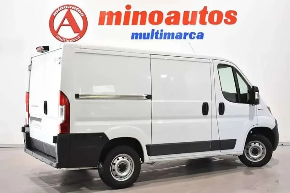 Usado Fiat Ducato 120 CV (88 kW) 2021 Blanco Van