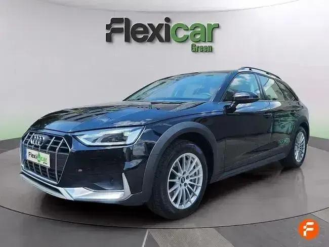 Usado Audi A4 265 CV (194 kW) 2022 Negro