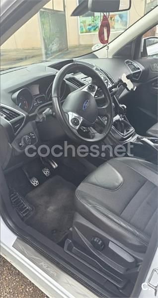 Usado Ford Kuga Titanium 140 CV (102 kW) 2013 Blanco SUV