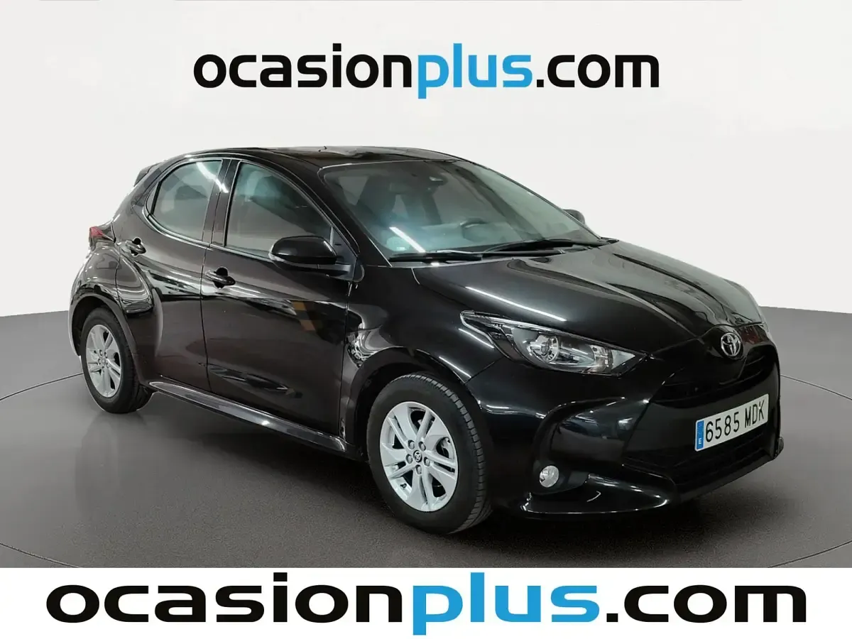 Usado Toyota Yaris Edition 125 CV (91 kW) 2023 Negro Utilitario