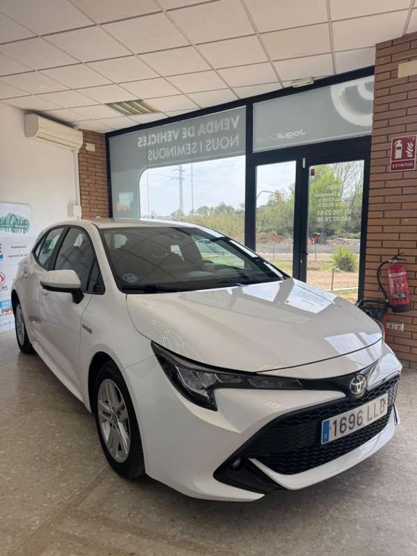 Blanco Usado 2020 Toyota Corolla Active Utilitario | 17.900 € (Precio justo) - Imagen 1/4