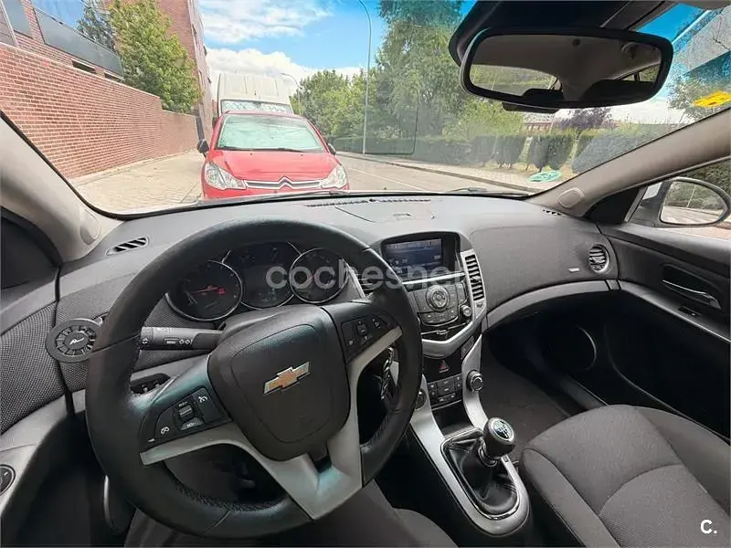 Usado Chevrolet Cruze LTZ 141 CV (103 kW) 2011 Blanco Berlina