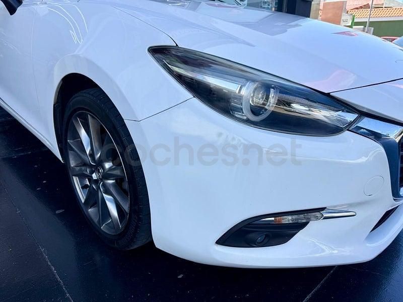 Usado Mazda 3 120 CV (88 kW) 2017 Blanco Berlina