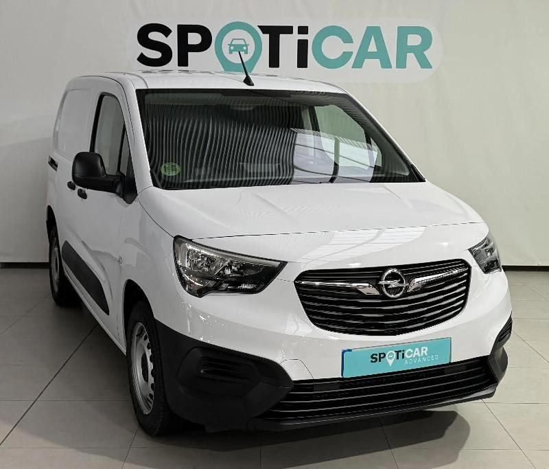 Usado Opel Combo S 100 CV (73 kW) 2023 Blanco Monovolumen