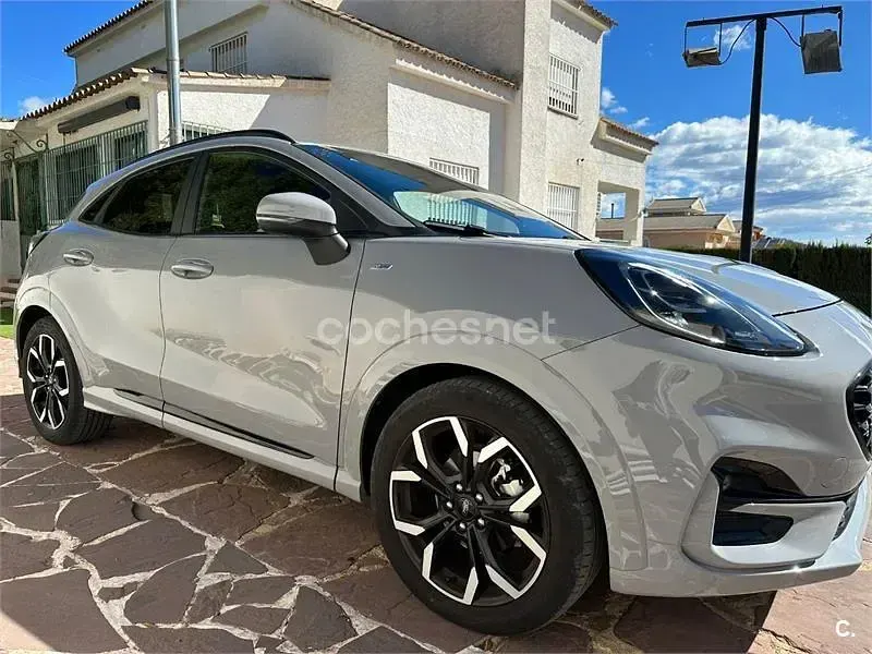 Usado Ford Puma ST-Line 125 CV (91 kW) 2021 Gris / plata SUV