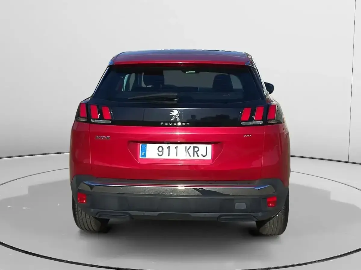Usado Peugeot 3008 Active 131 CV (96 kW) 2018 Rojo SUV