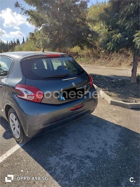 Usado Peugeot 208 Active 82 CV (60 kW) 2014 Gris / plata Utilitario
