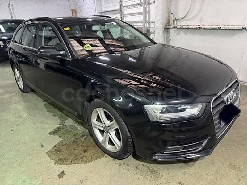 Usado Audi A4 Attraction 204 CV (150 kW) 2012 Negro Familiar