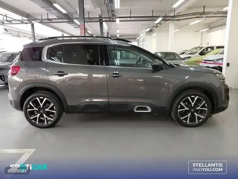 Usado Citroën C5 Aircross Shine 131 CV (96 kW) 2021 Gris SUV