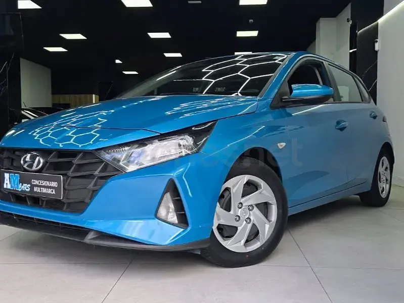 Usado Hyundai i20 84 CV (61 kW) 2022 Azul Utilitario