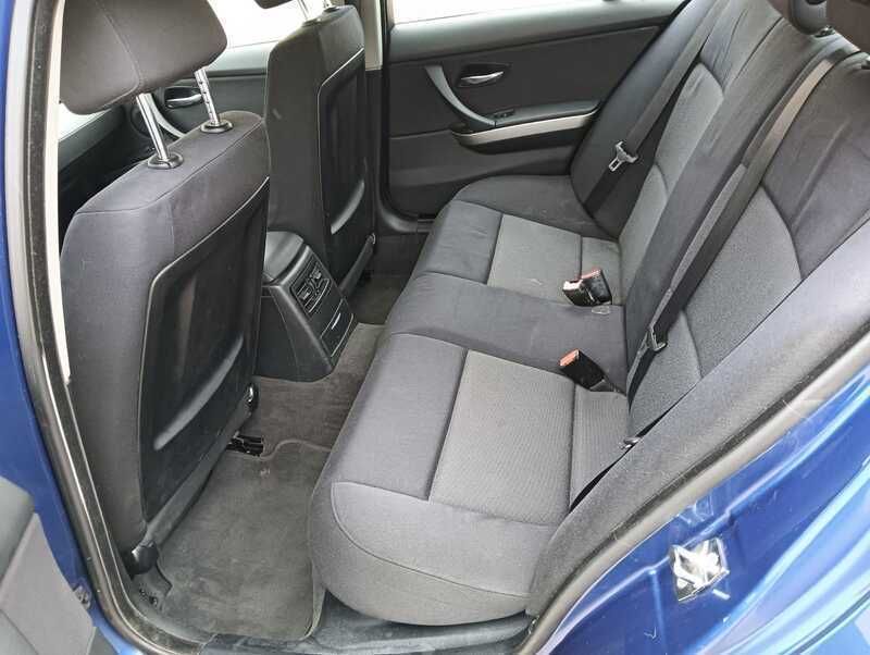 Usado BMW 318 143 CV (105 kW) 2007 Azul Berlina