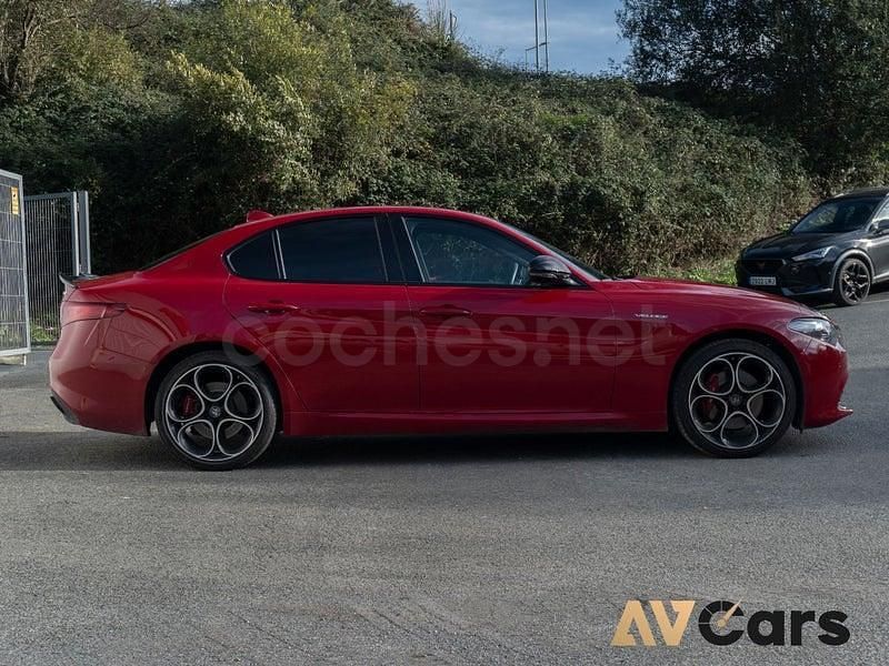 Usado Alfa Romeo Giulia Veloce 280 CV (205 kW) 2023 Granate Berlina