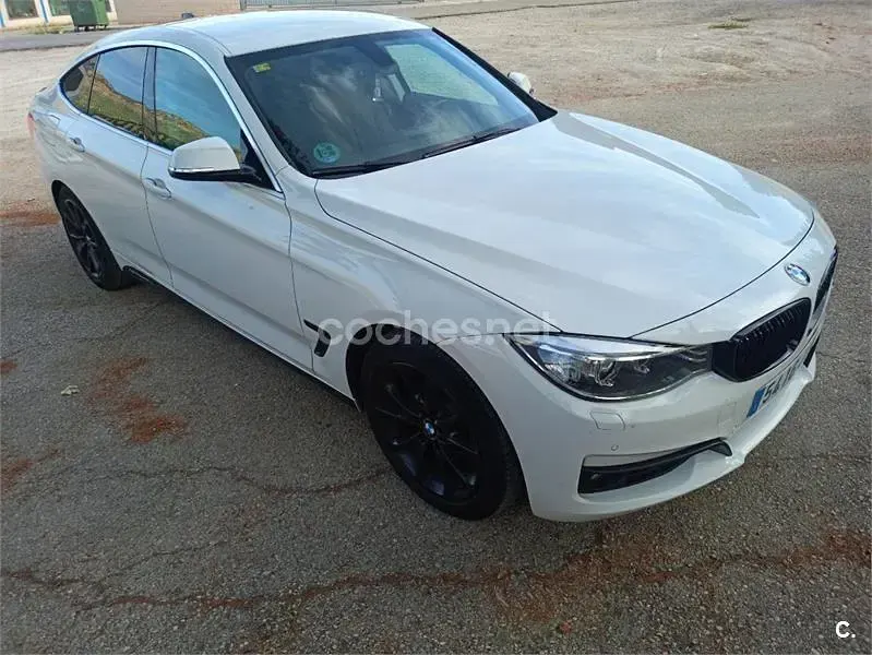 Usado BMW 318 150 CV (110 kW) 2017 Blanco Berlina